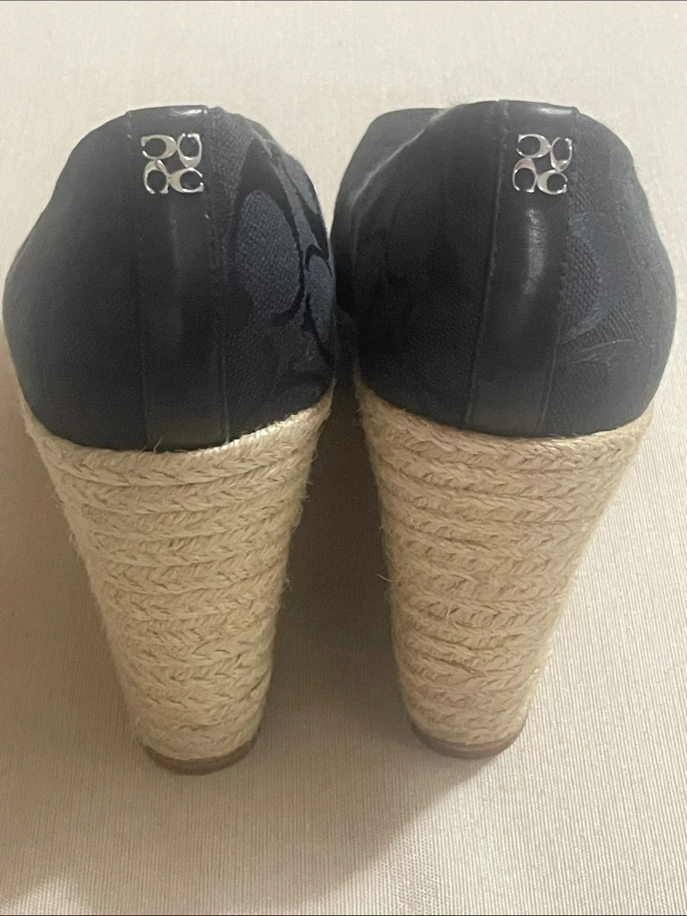 Coach insole signature